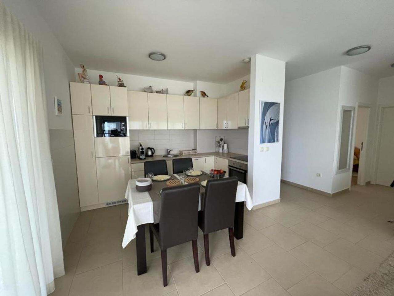 Acacia Hill Apartment C01 Without Pool Ðenovići Eksteriør billede